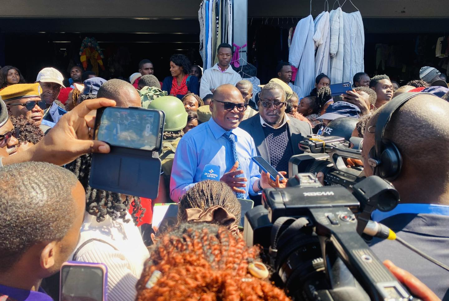 GOV’T URGES CONTRACTORS TO PRIORITIZE QUALITY AND PATRIOTISM